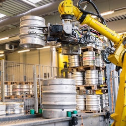 Robot Case Palletizer